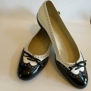 Salvatore Ferragamo Leather and Patent Flats Size